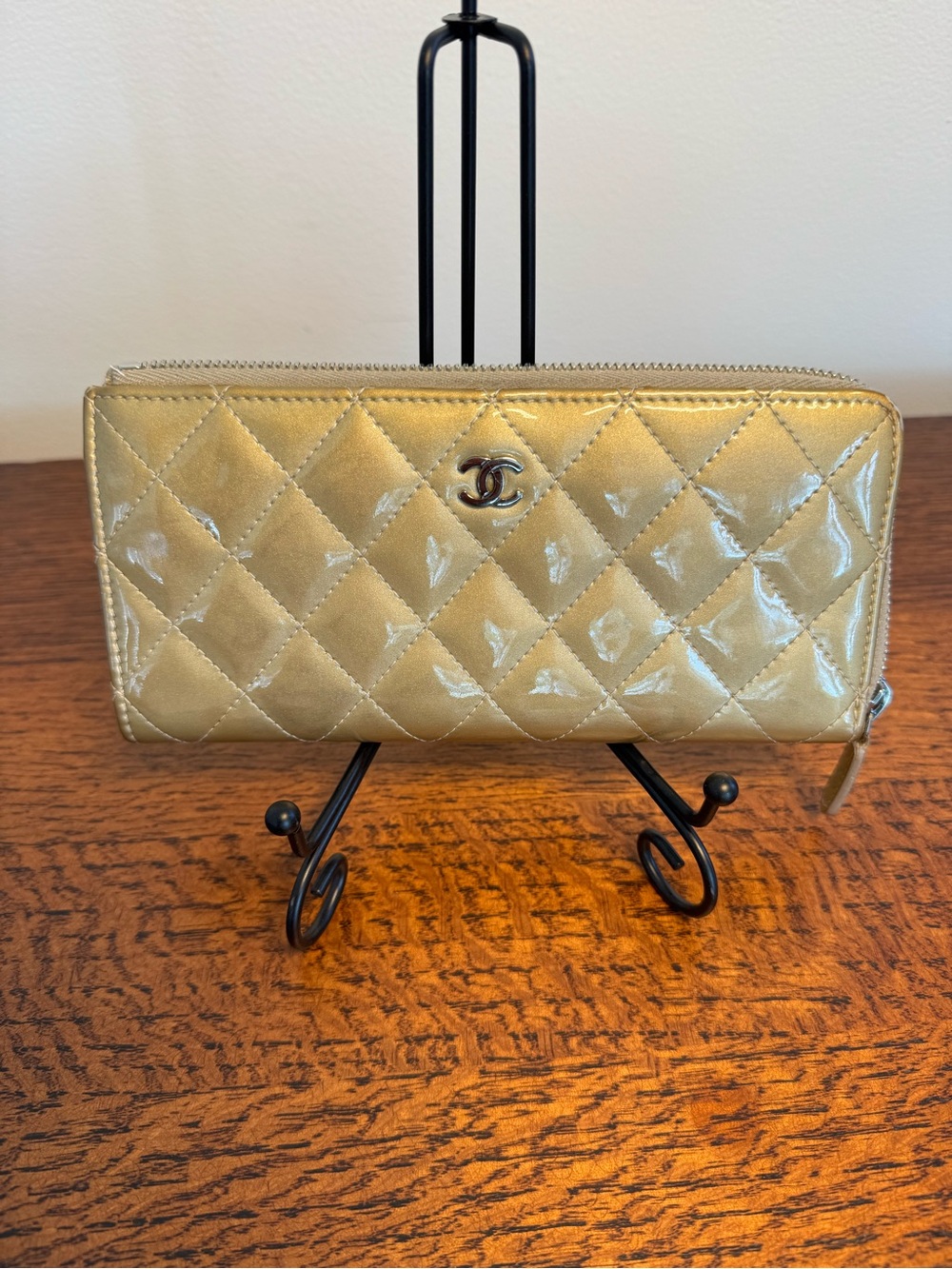 CHANEL Metallic Gold Quilted Patent Leather Zippy Long Wallet w/COA